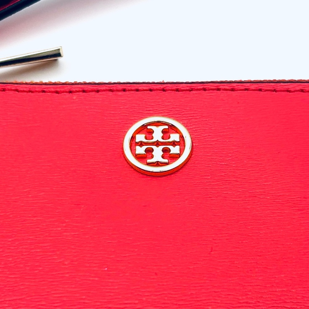Tory Burch Coral Leather Wristlet Card Case with Gold Logo - Picture 2 of 8